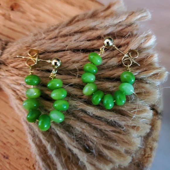 Jewelry - Handmade Elegant Green Beaded Earrings